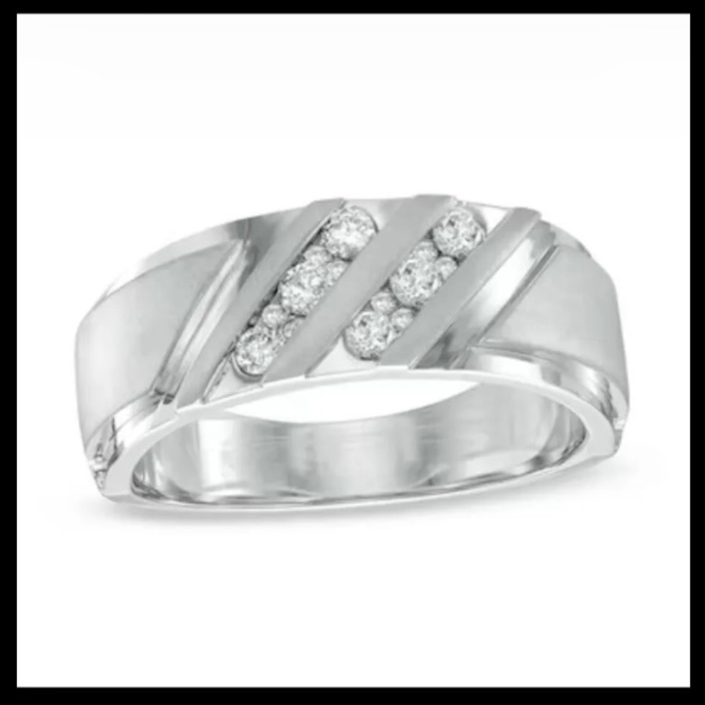 Zales Men’s diamond wedding band